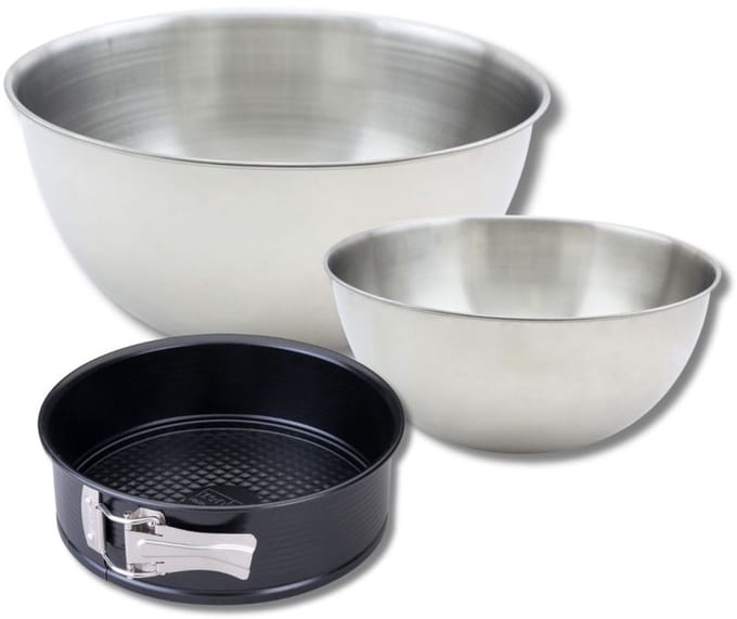 Set met 1 springvorm van 20 cm, 1 spatel Zenker en 2 roestvrijstalen mengkommen Fackelmann