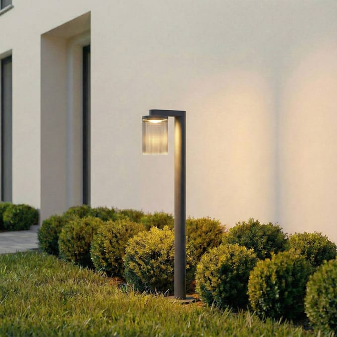 Lucande LED tuinpadverlichting Beelia, antraciet, 90 cm, geribbeld