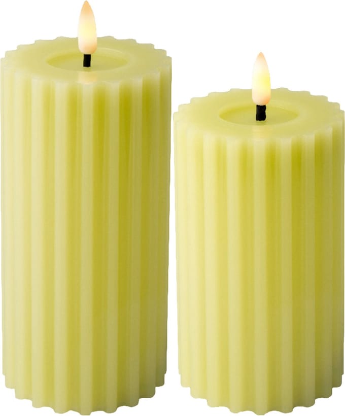 Luxe LED kaarsen/stompkaarsen - set 2x - groen ribbel - D7,5 x H15 en H17 cm - timer