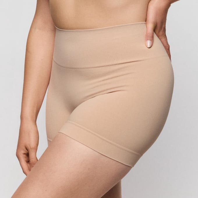 PrimaDonna Nudda Corrigerende Shorts 0563612 Caffe Latte - maat 48