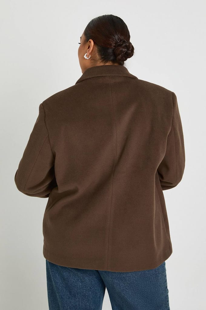 boohoo Dames Plus Enkelrijige Oversized Blazer | Mocha | Maat: 18