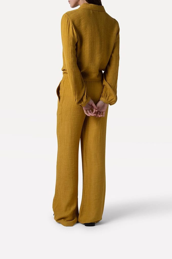 Another Label Wanda Pants Bright Gold Größe: M | Ausgestellte Hosen Outlet | Damen | Gelb