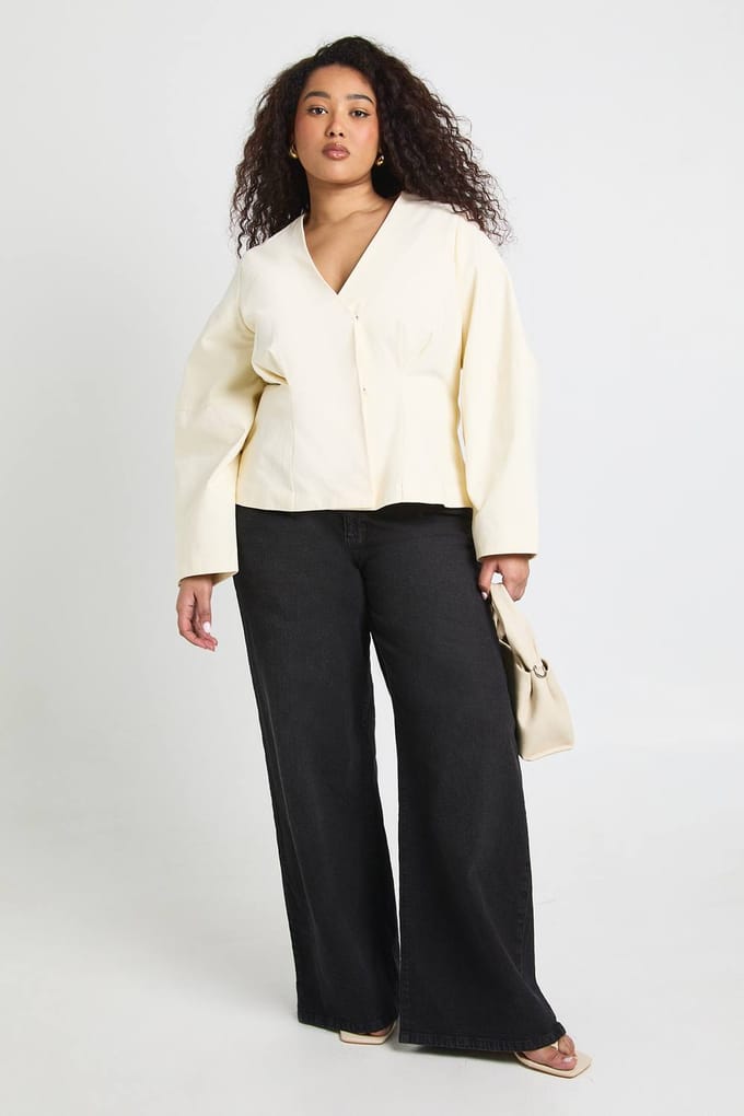 boohoo Dames Plus Twill Ballonmouw Getailleerde Blazer | Ecru | Maat: 44