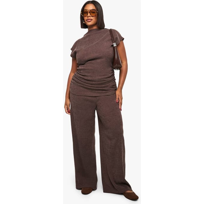 boohoo Dames Plus getextureerde wijde pijpbroek | Chocolate | Maat: 20