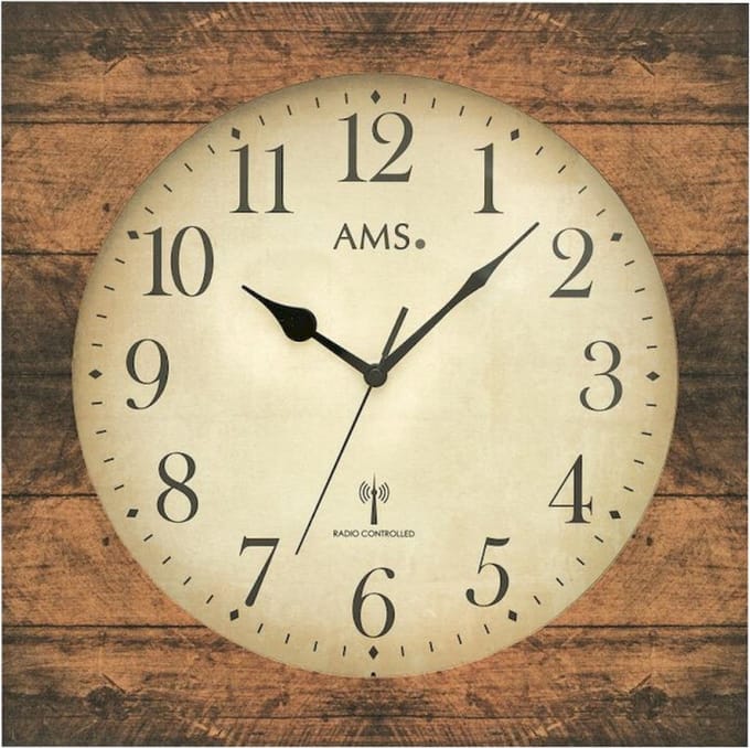 AMS Wandklok vierkant 5550