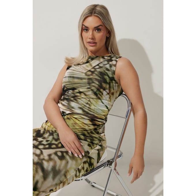 Limited Collection Mesh Top Met Vlinderprint En Ruches In Groen Size 48