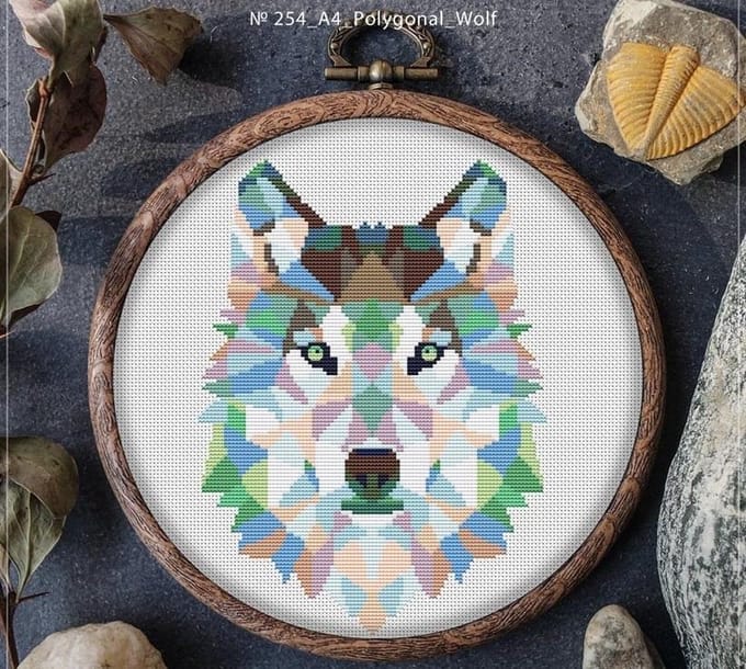 Mandala borduurpakket POLYGONAL WOLF