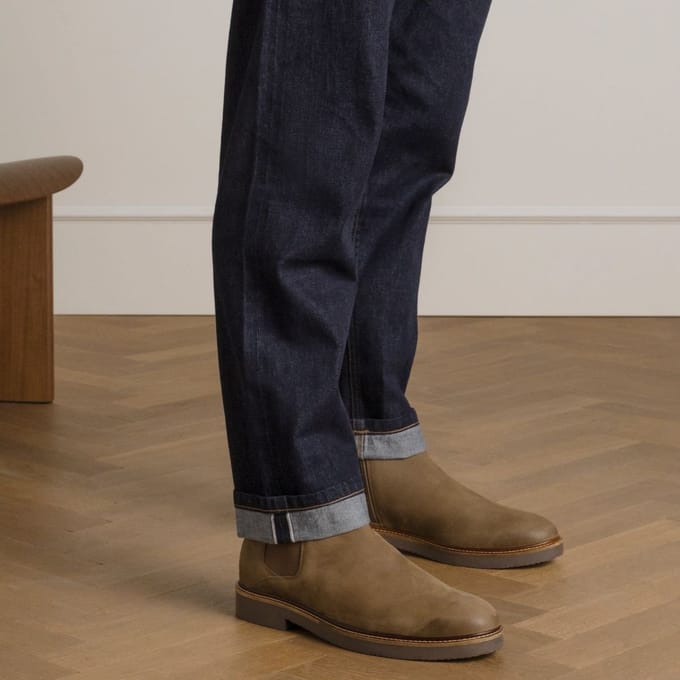 Manfield - Heren - Taupe nubuck chelsea boots - Maat 44