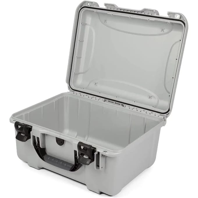 Cameratas Nanuk 933
