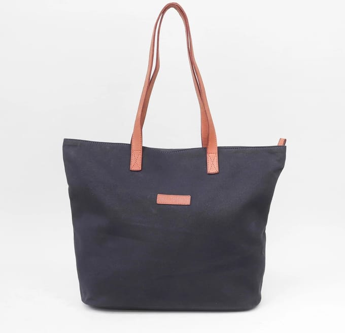 Sophos Lifestyle | Shopper Brighton | Navy