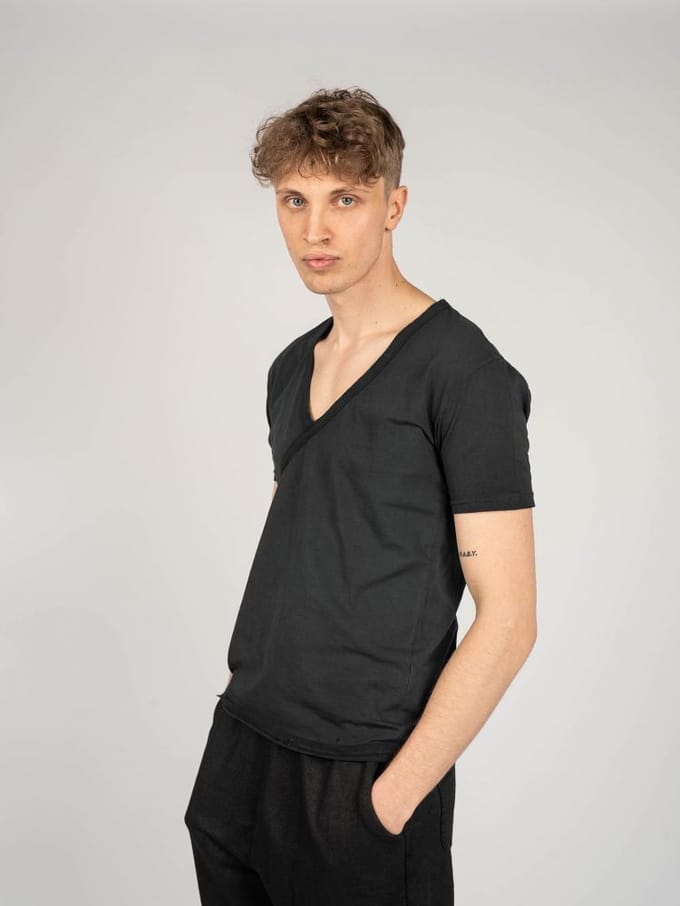 Xagon Man T-Shirt V-neck Mannen zwart