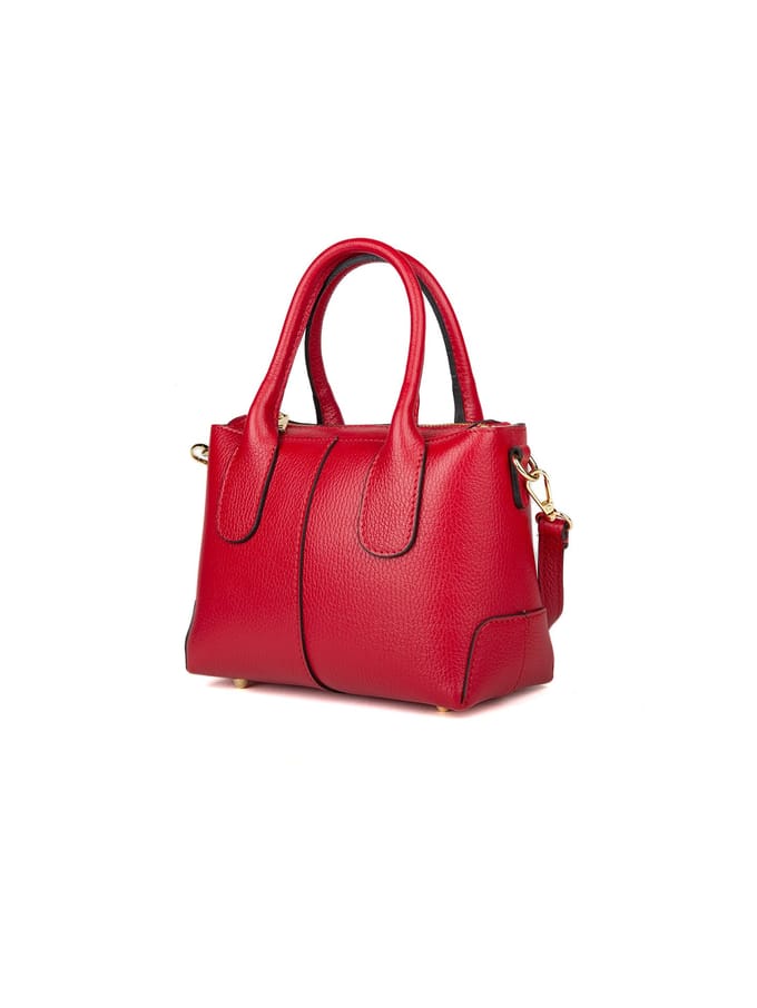 Giulia Monti Schoudertas Scharlakenrood