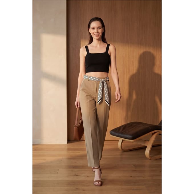 Hoge Taille Rechtoe-Rechtaan Crepe Broek met Ceintuur