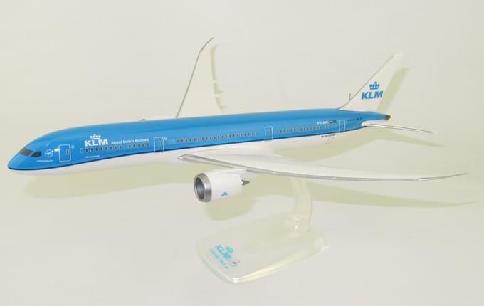 KLM schaalmodel - Vliegtuig Boeing 787-9 - Schaal 1:200 - Lengte 31,5 cm