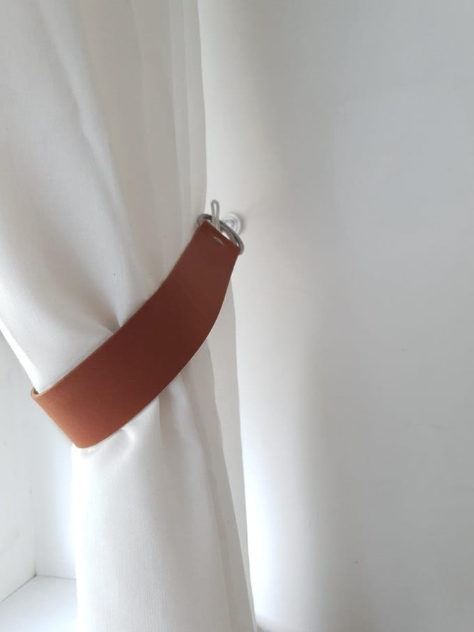 Gordijn Embrasse van leer COGNAC 50 x 4 cm
