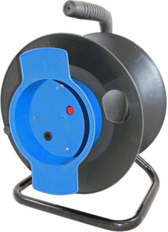 Haspel maximaal 50Mtr, kabelrem. Excl. kabel.