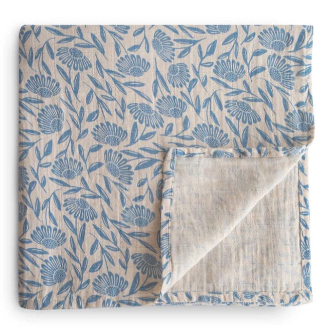 Mushie Hydrofiele Doek XL Swaddle Blue Flowers