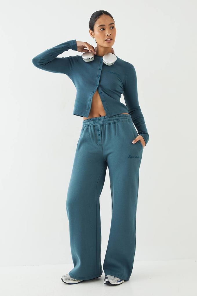 Dames DSGN Studio Borduurwerk Henley Jogger | Teal | Maat: Large
