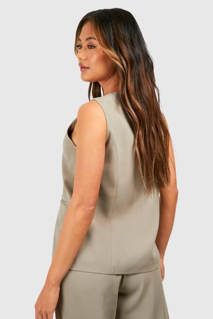 boohoo Dames Asymmetrische Nep-Horn Vest | Mokka | Maat: 34