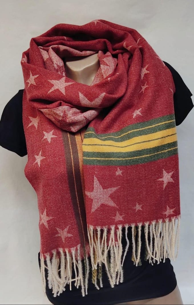 Dames lange warme sjaal met sterren rood