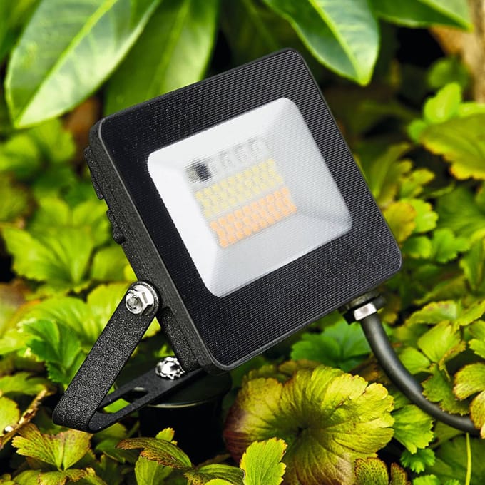 Heitronic Buitenspot Kingston met grondspies, RGBW