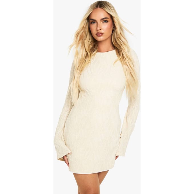 boohoo Dames Getextureerde mini-jurk met klokmouwen | Cream | Maat: 16