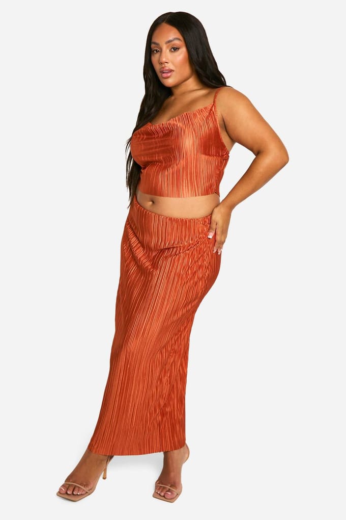 boohoo Dames Plus Plisse Cami Top & Midaxi Rok Co Ord | Roest | Maat: 54