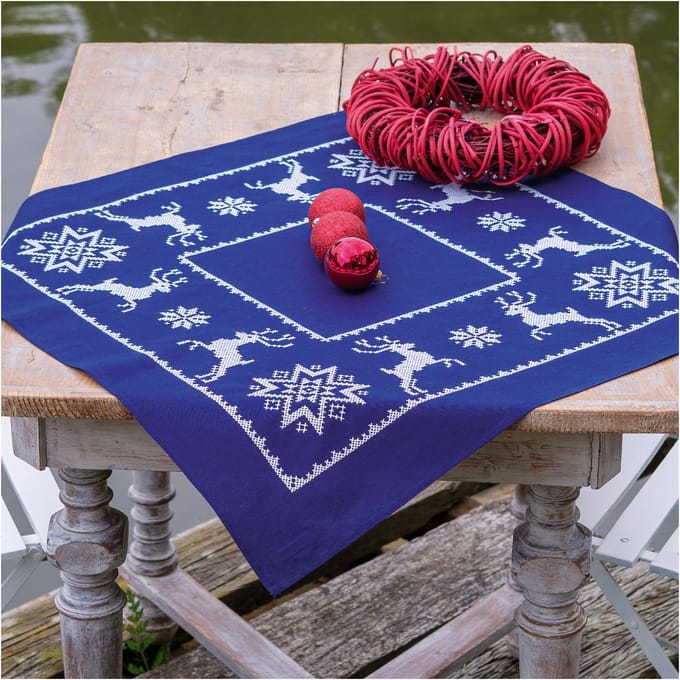 Vervaco - Tafelkleed kit - 72 x 72cm - Scandinavië - PN-0217590