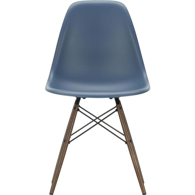 Vitra - DSW Eames Plastic Sidechair - zeeblauw RE - donkere esdoorn