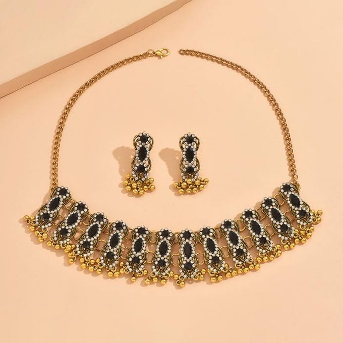 Ensemble de bijoux pour femmes, boucles d'oreilles, collier ... blanc