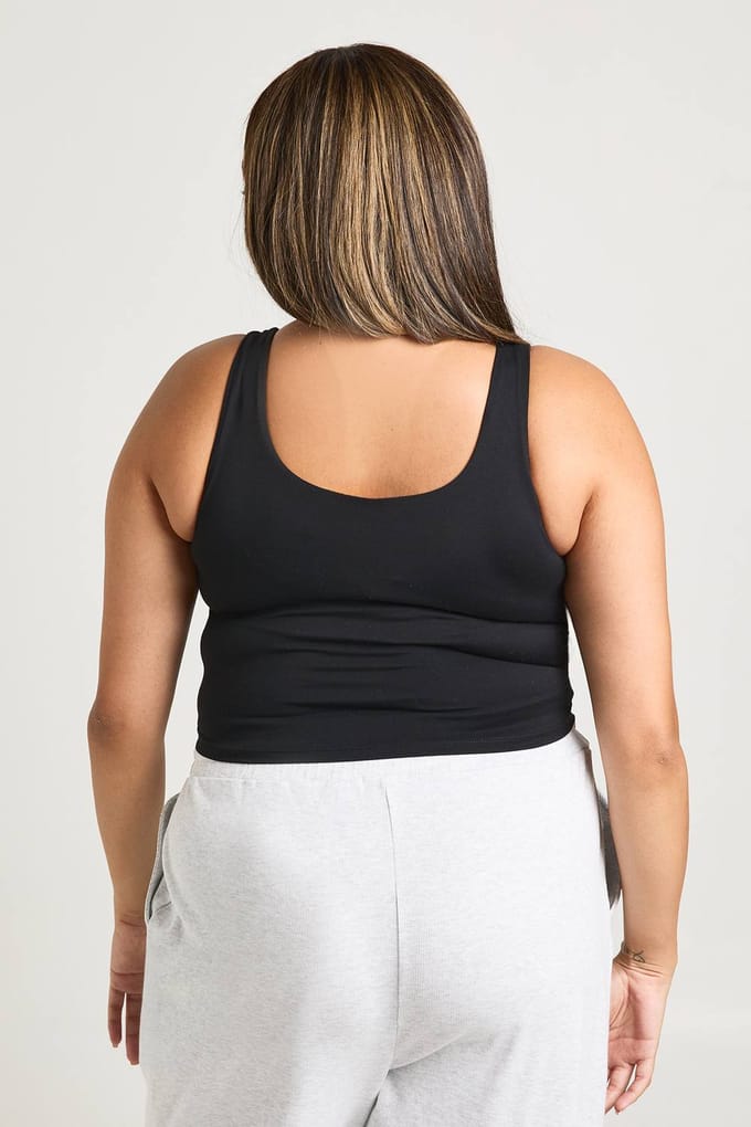 boohoo Dames Plus Supersoft Seam Fitted Vest | Zwart | Maat: 56