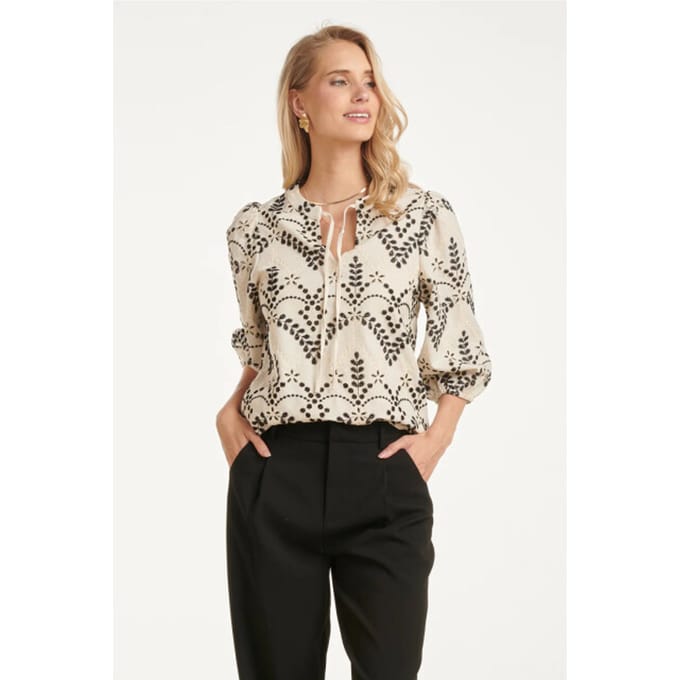 Smashed Lemon Blouse met gedetailleerd borduurwerk en ballonmouwen |