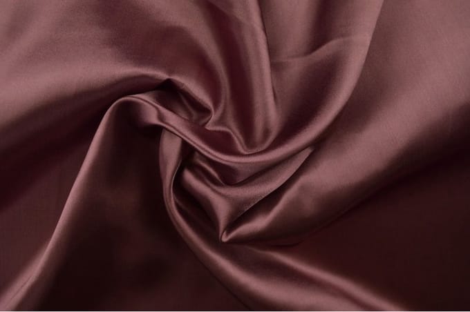 Satijn stof - 150cm breed - Donker oud roze - 15 meter