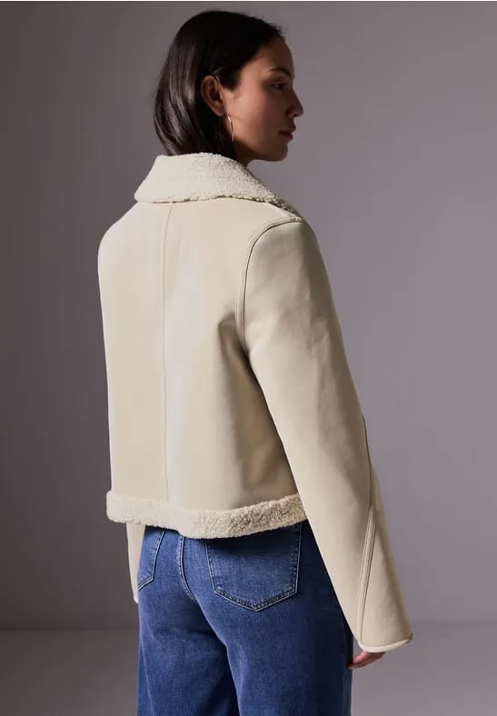Jas met wol look details