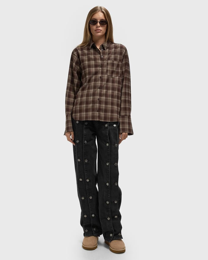 BUTTON DETAIL WIDE JEANS