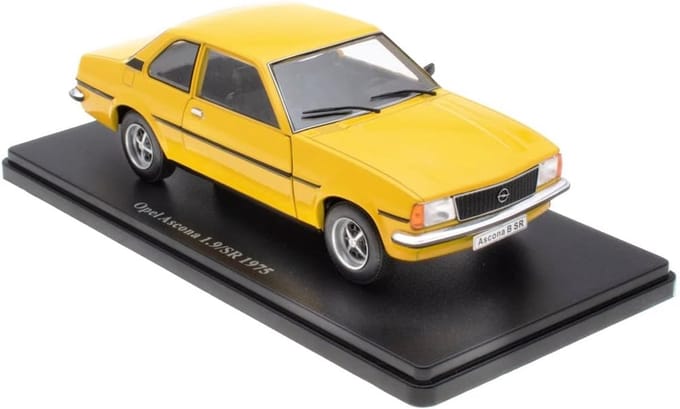 Verzamelmodel 1/24 auto compatibel met Opel Ascona 1.9 SR - 1975