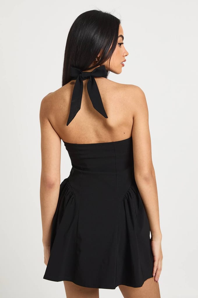 boohoo Dames Halterneck Wijde Rok Mini Jurk | Black | Maat: 16