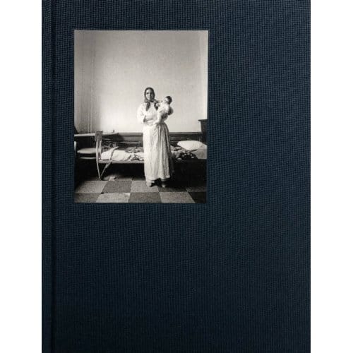 I Am The Only Woman There - Bertien van Manen