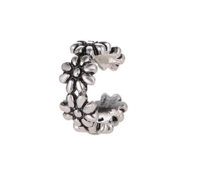 Daisy ear cuff | zilver gekleurd