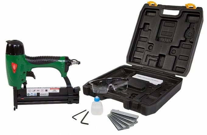 Pneumatische Combi Tacker minibrads t/m 50 mm nieten type 90 tot 40 mm