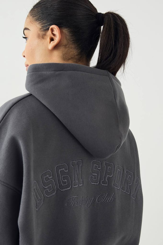 Dames DSGN Studio Sport Training Club Oversized Hoodie | Houtskool | Maat: XS