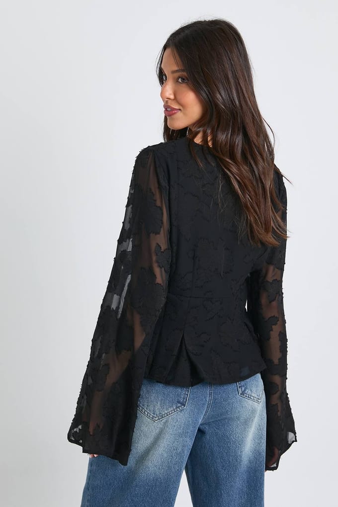 boohoo Dames Bloemige getextureerde blouse met knoopsluiting | Zwart | Maat: 36