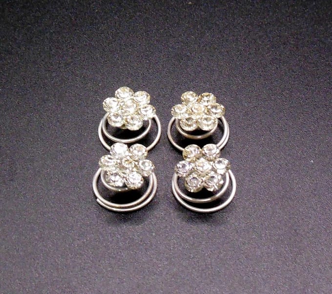 Curlies gele bloem 6 blad strass
