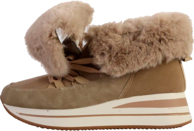 Sneakers met veters en bont