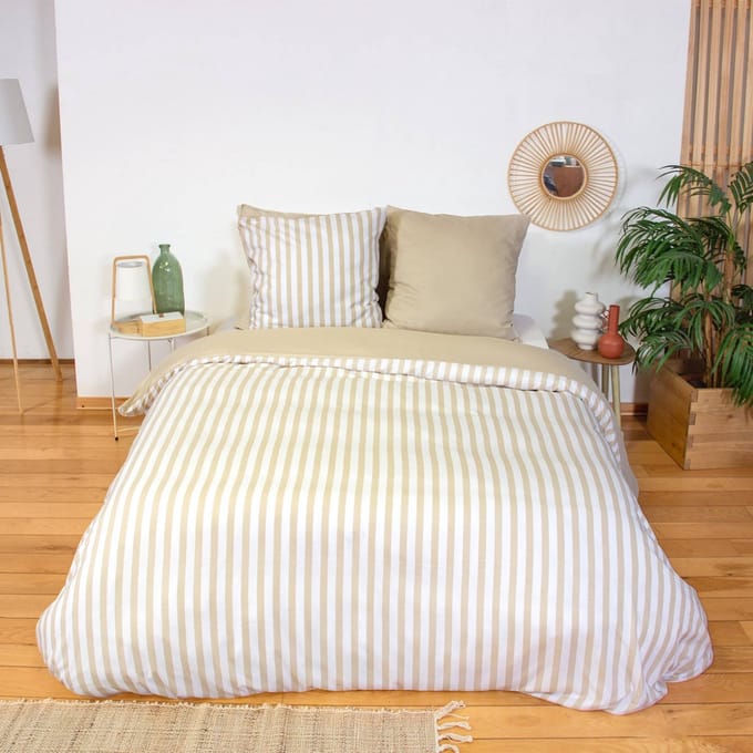sweeek - Beddengoedset met beige strepen omkeerbaar van microvezel - néo