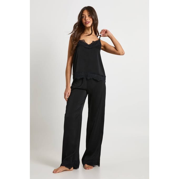 boohoo Dames Cami & Broek Pyjama Set met wimperkant | Zwart | Maat: 42