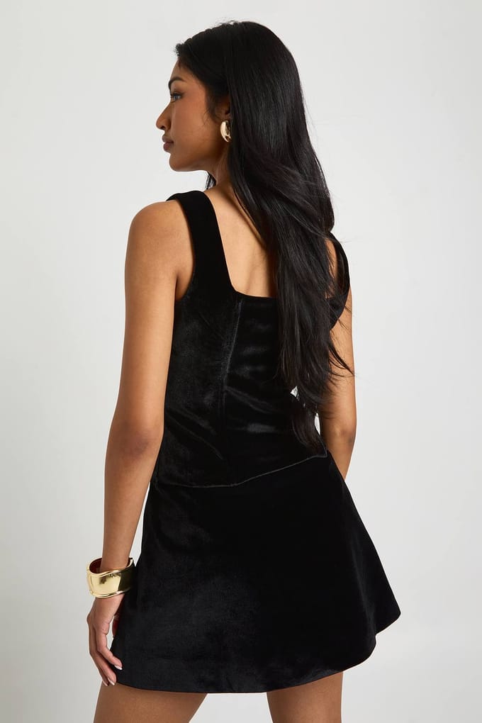 boohoo Dames Fluwelen A-lijn minirok | Black | Maat: 6