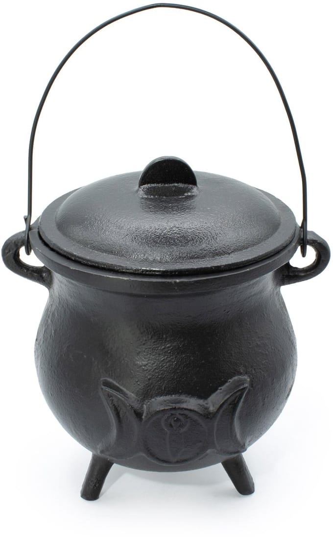 Extra Huge Cast Iron Cauldron with Triple Moon 23x18cm (at least 4kg)
