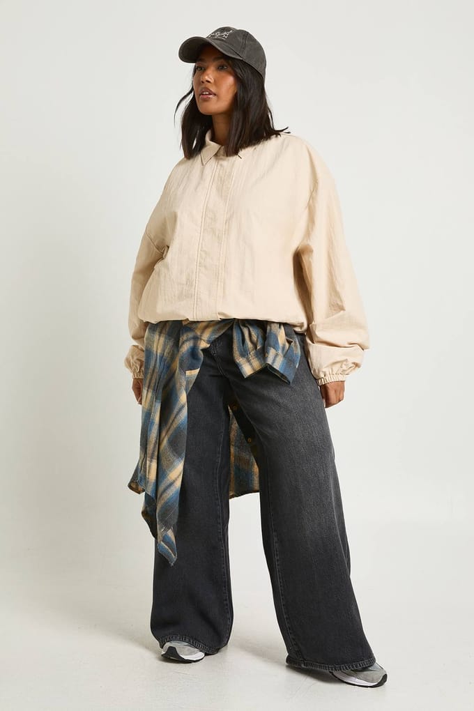 boohoo Dames Plus Oversized Bomber Jacket | Ecru | Maat: 18