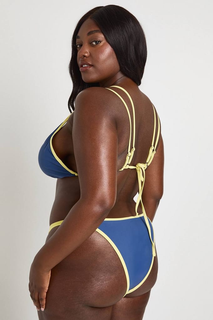 boohoo Dames Plus Contrast Bikini Top | Marineblauw | Maat: 44